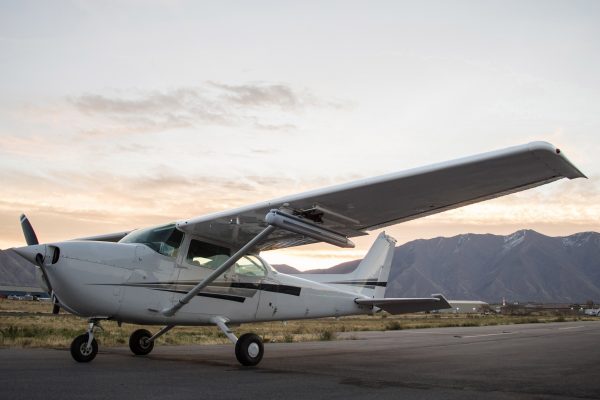 FMA IA-58 Pucará - Página 25 5562_er_plane-600x400